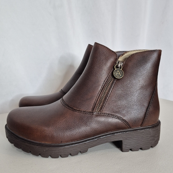 Alegria Women's Rorie Java Leather Ankle Bootie w/ Double Zipper - Size 9 / 39 - Picture 5 of 15